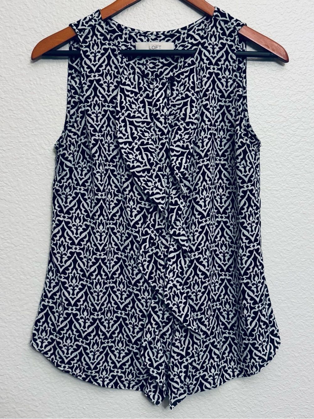 LOFT Ann Taylor Black White Sleeveless Blouse Top XS